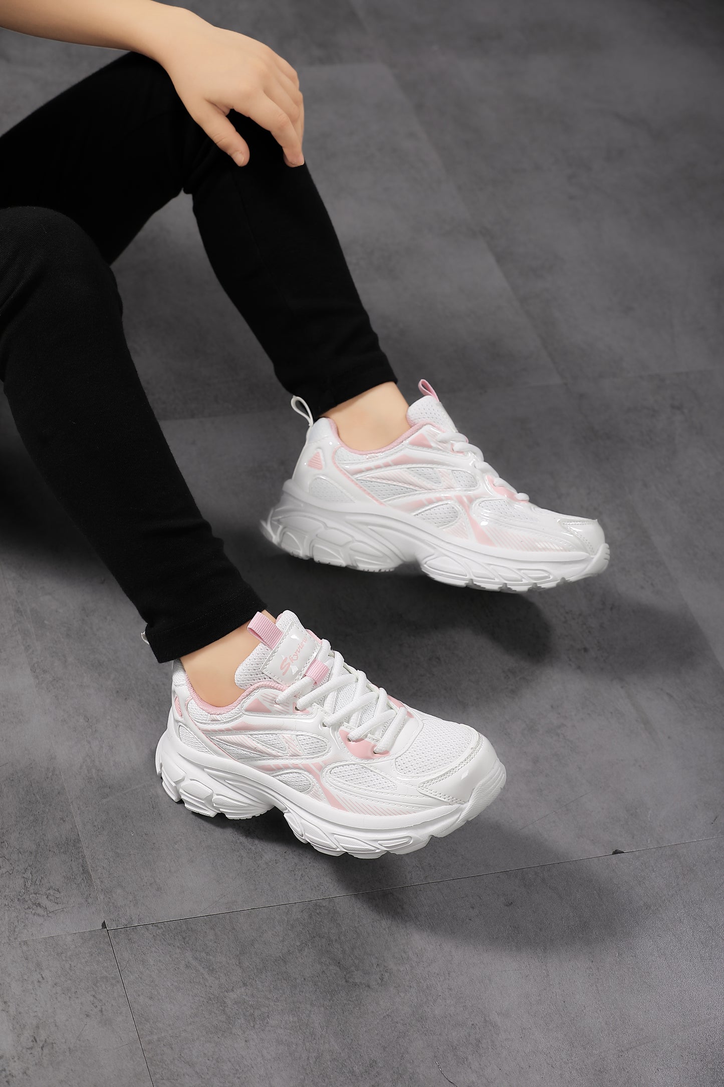 Kids' NovaPace Sneakers Glossy Ver.