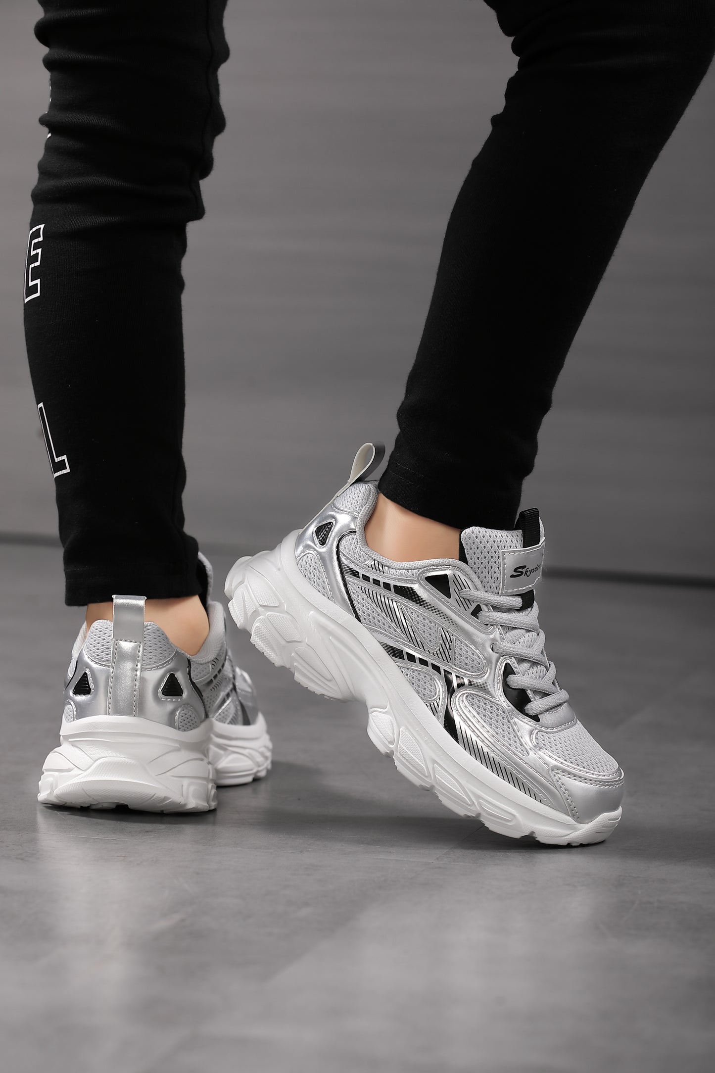 Kids' NovaPace Sneakers Glossy Ver.