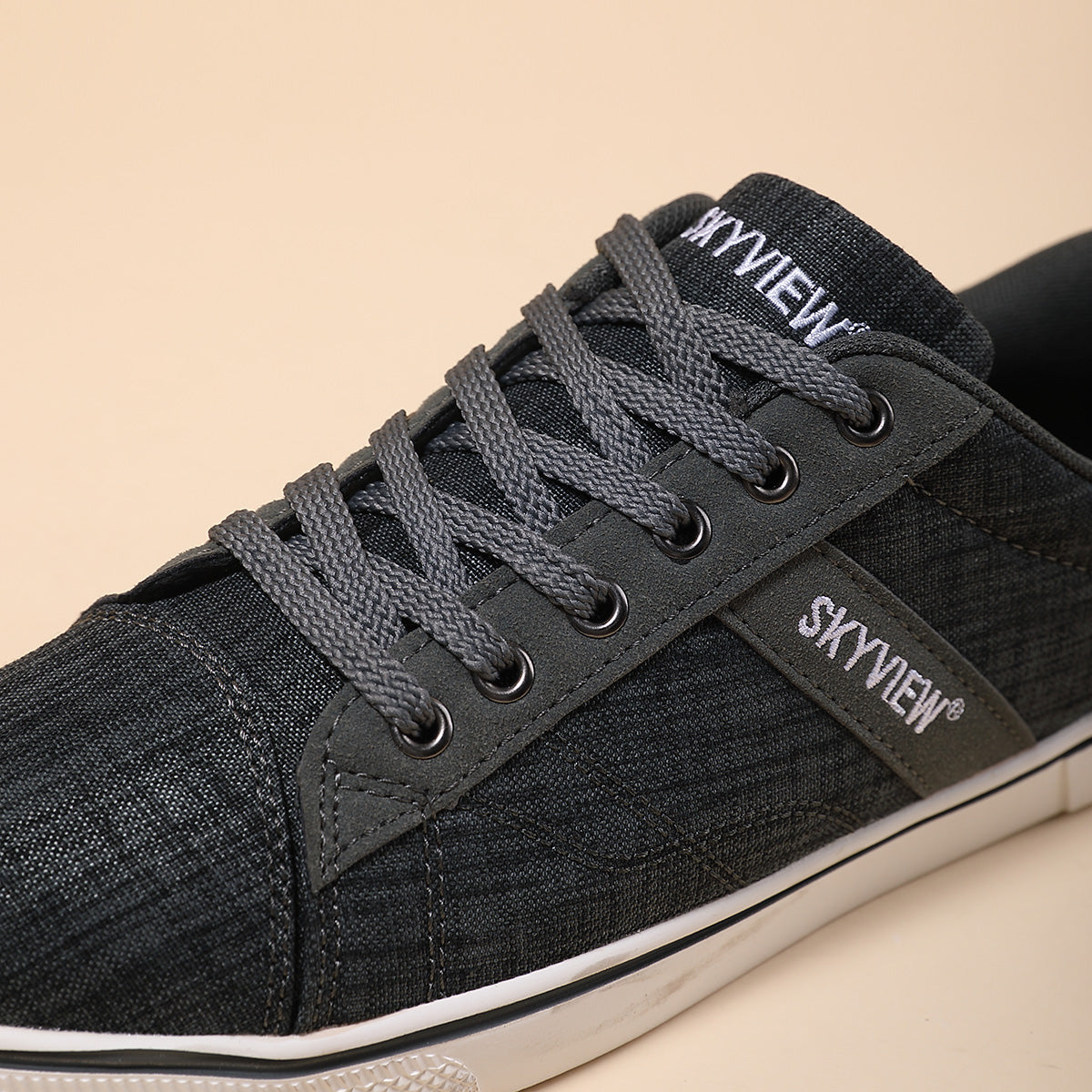 Daily Canvas Sneakers