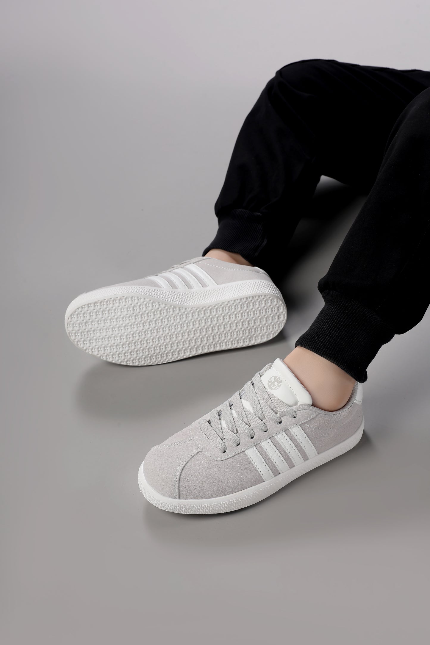Kids' NeoMotion Sneakers Ver. W
