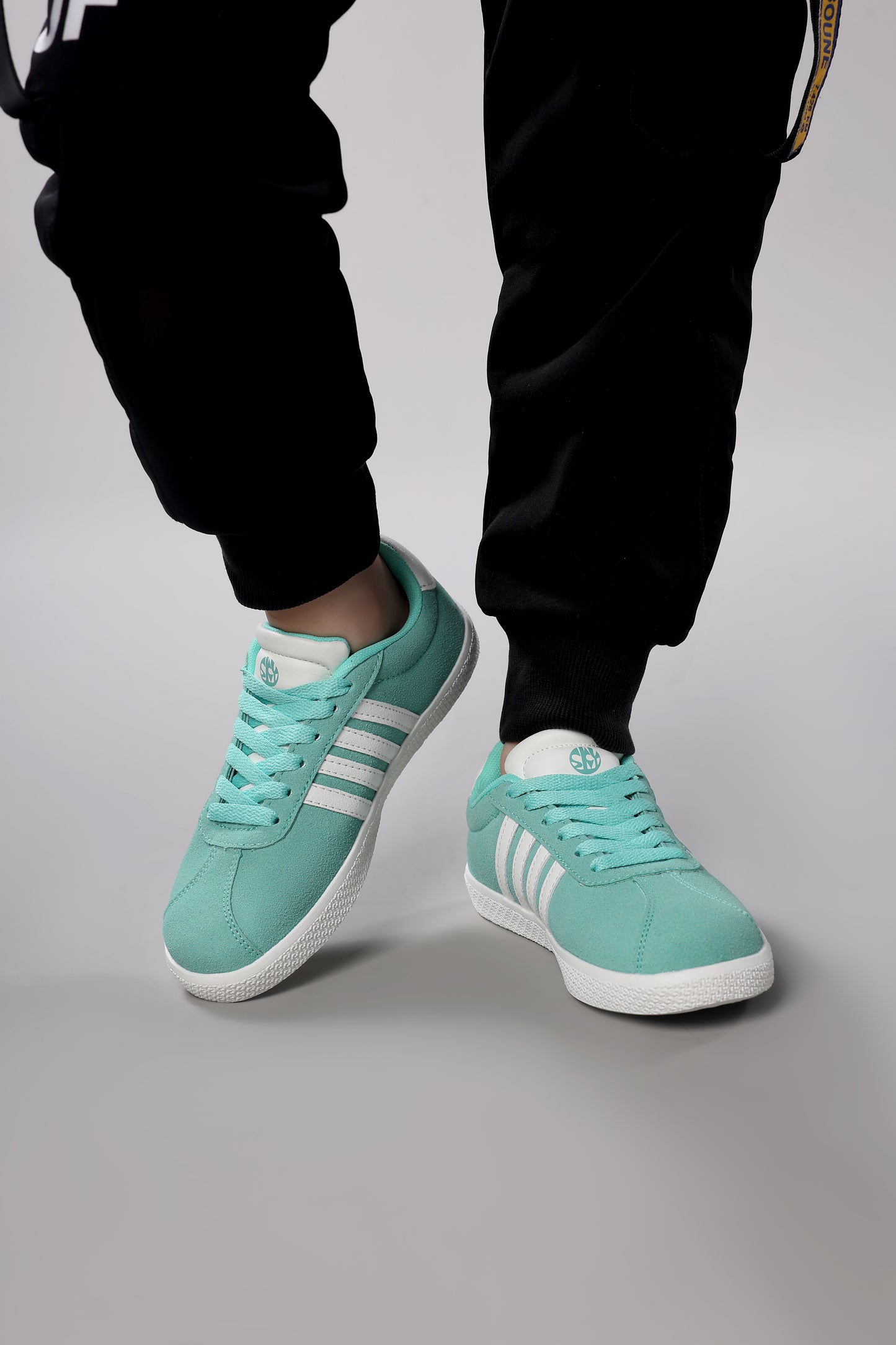 Kids' NeoMotion Sneakers Ver. W