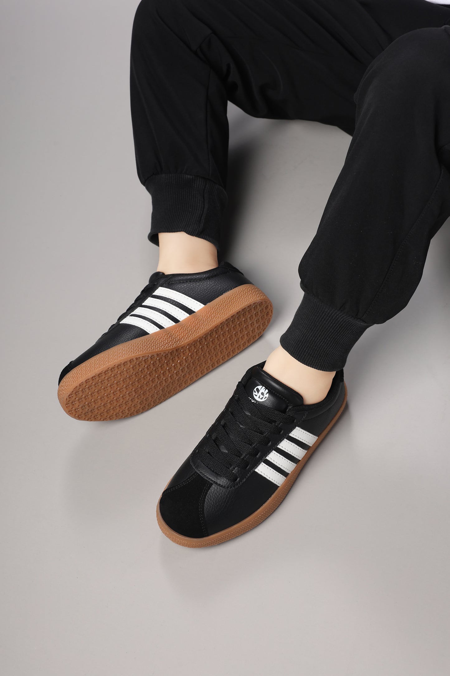 Kids' NeoMotion Sneakers Ver. G