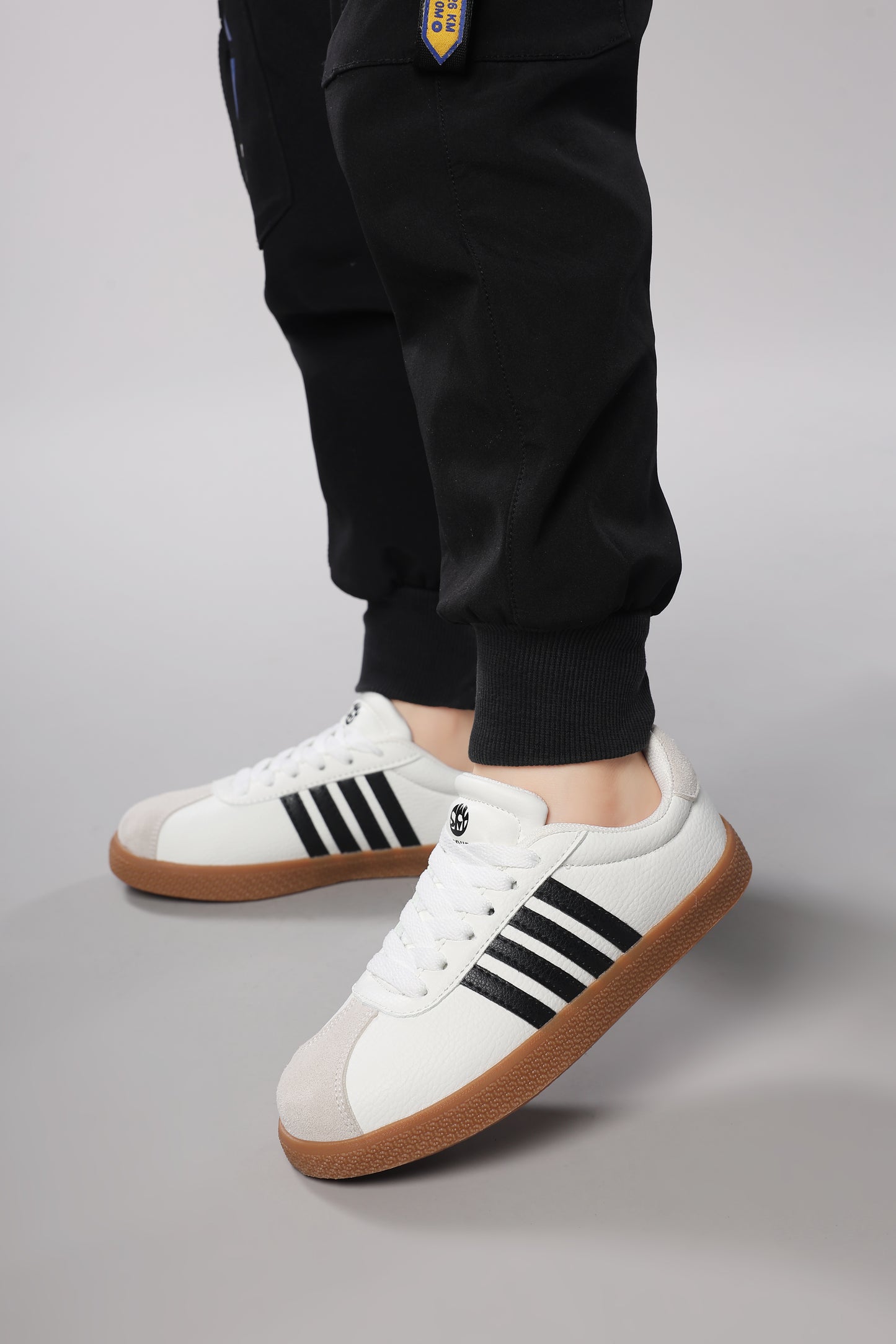 Kids' NeoMotion Sneakers Ver. G