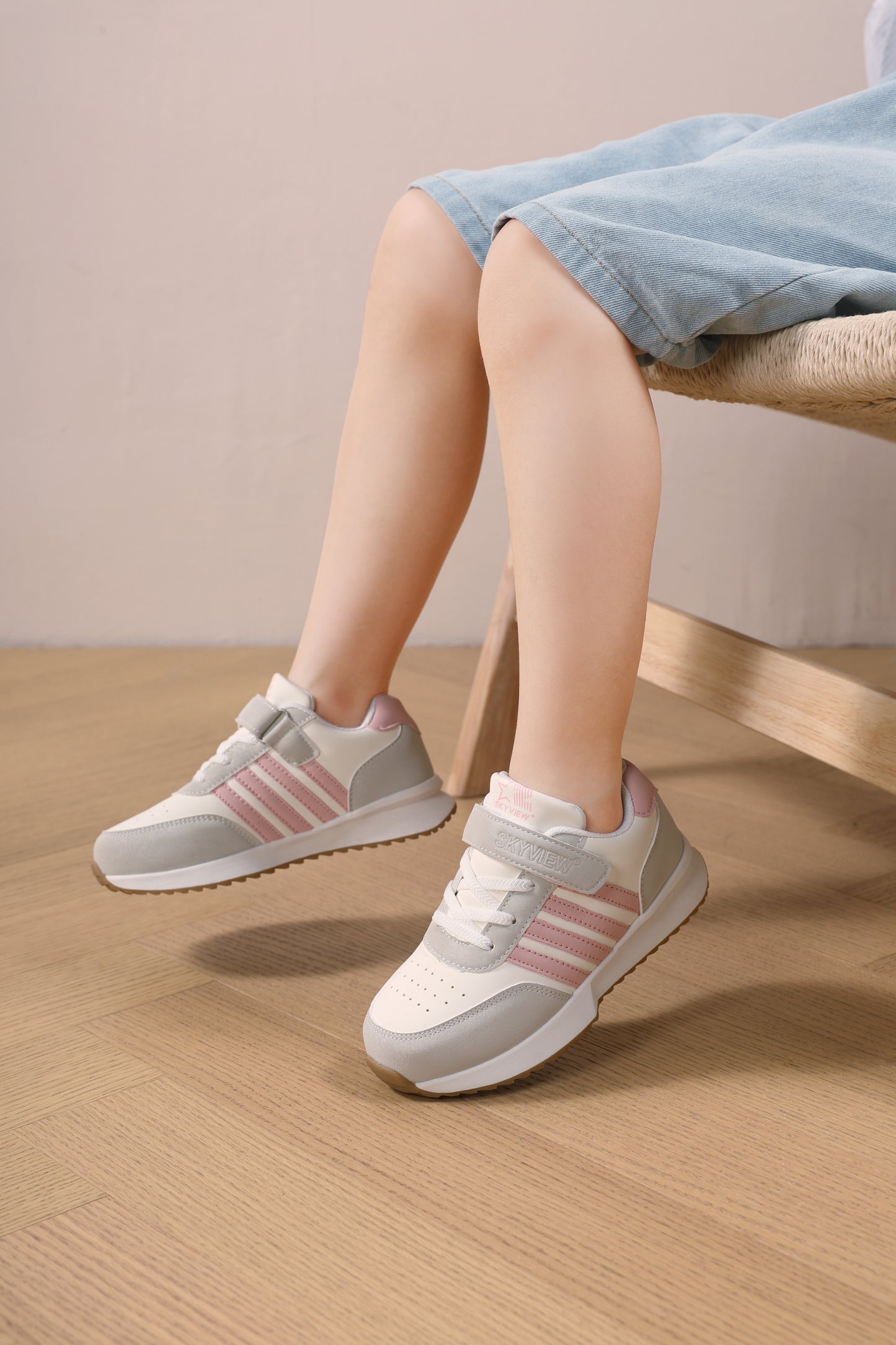 Kids' SwiftStripe Sneakers