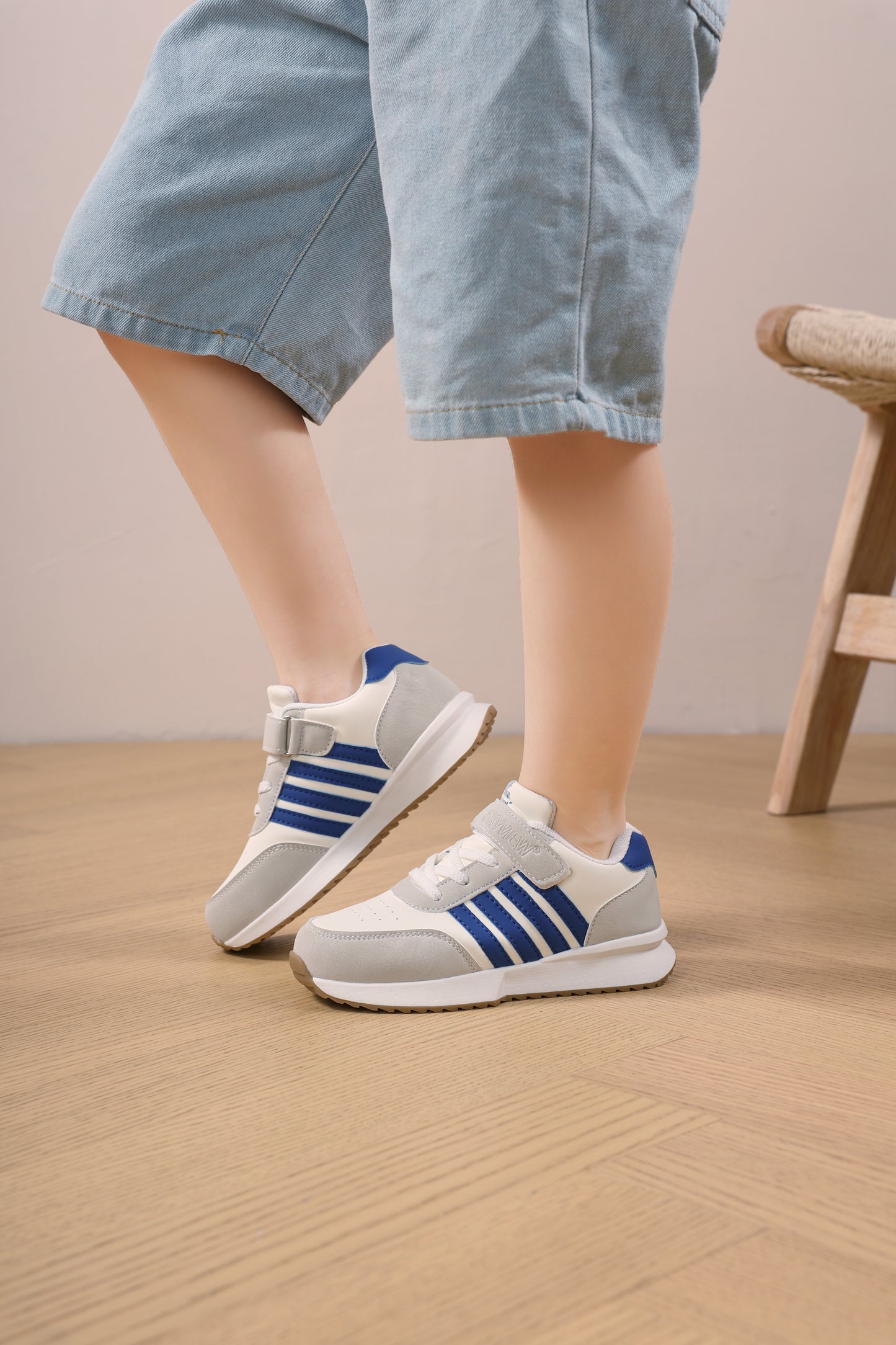 Kids' SwiftStripe Sneakers
