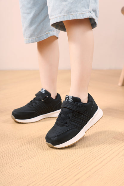 Kids' SwiftStripe Sneakers
