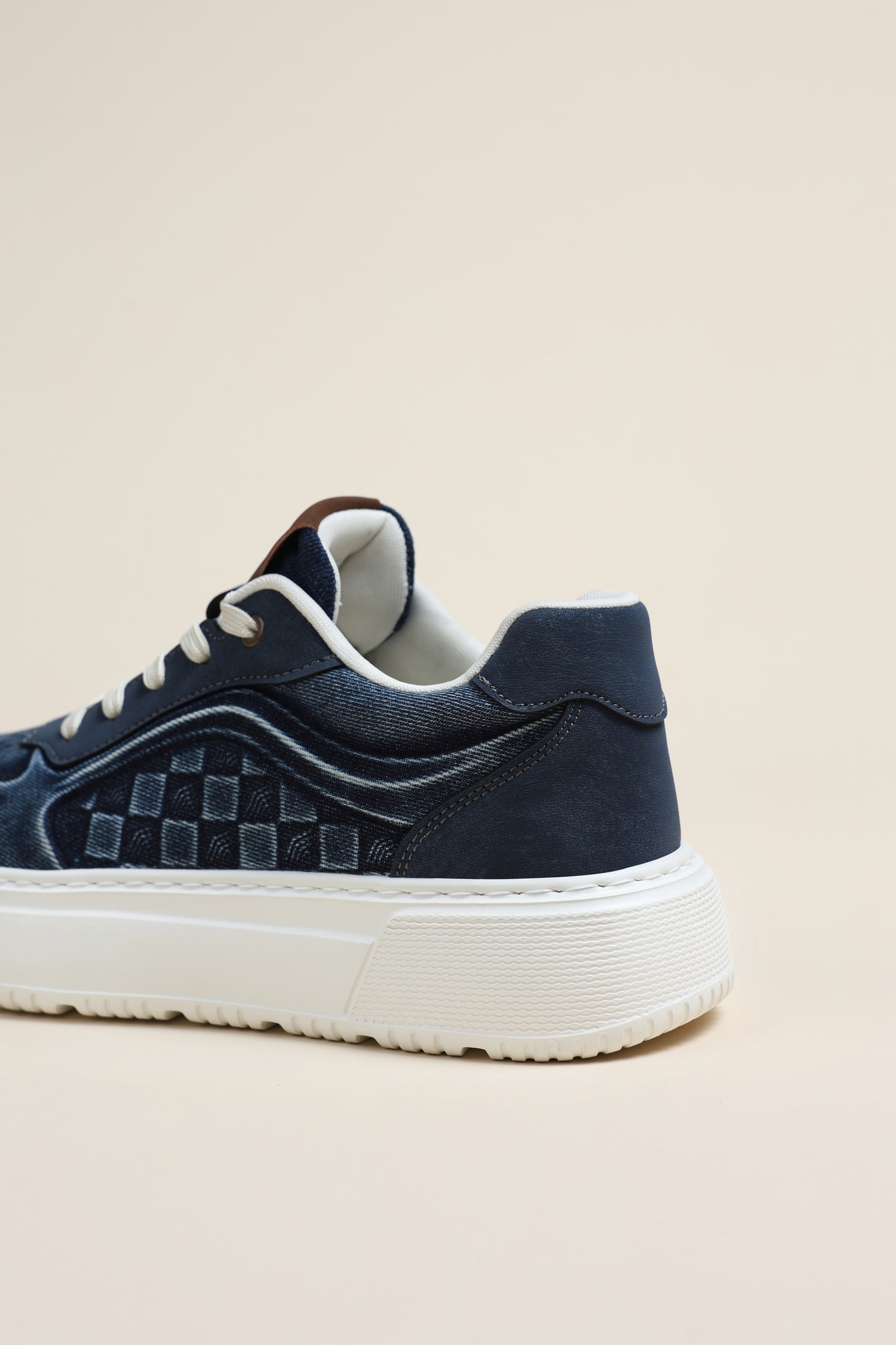 Men's AltitudeStride Casual Shoes