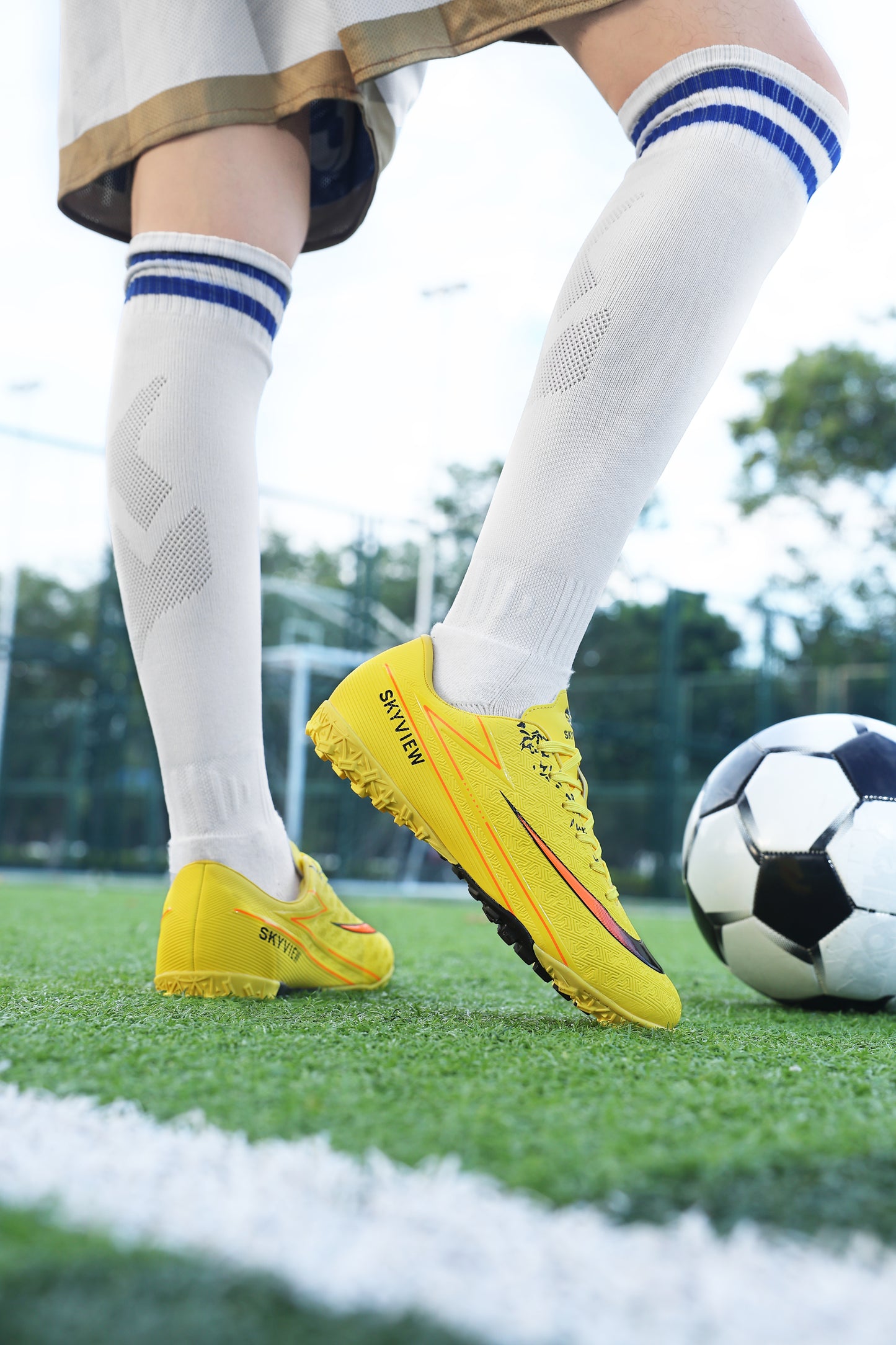 Juniors' FlashTurf Football Shoes