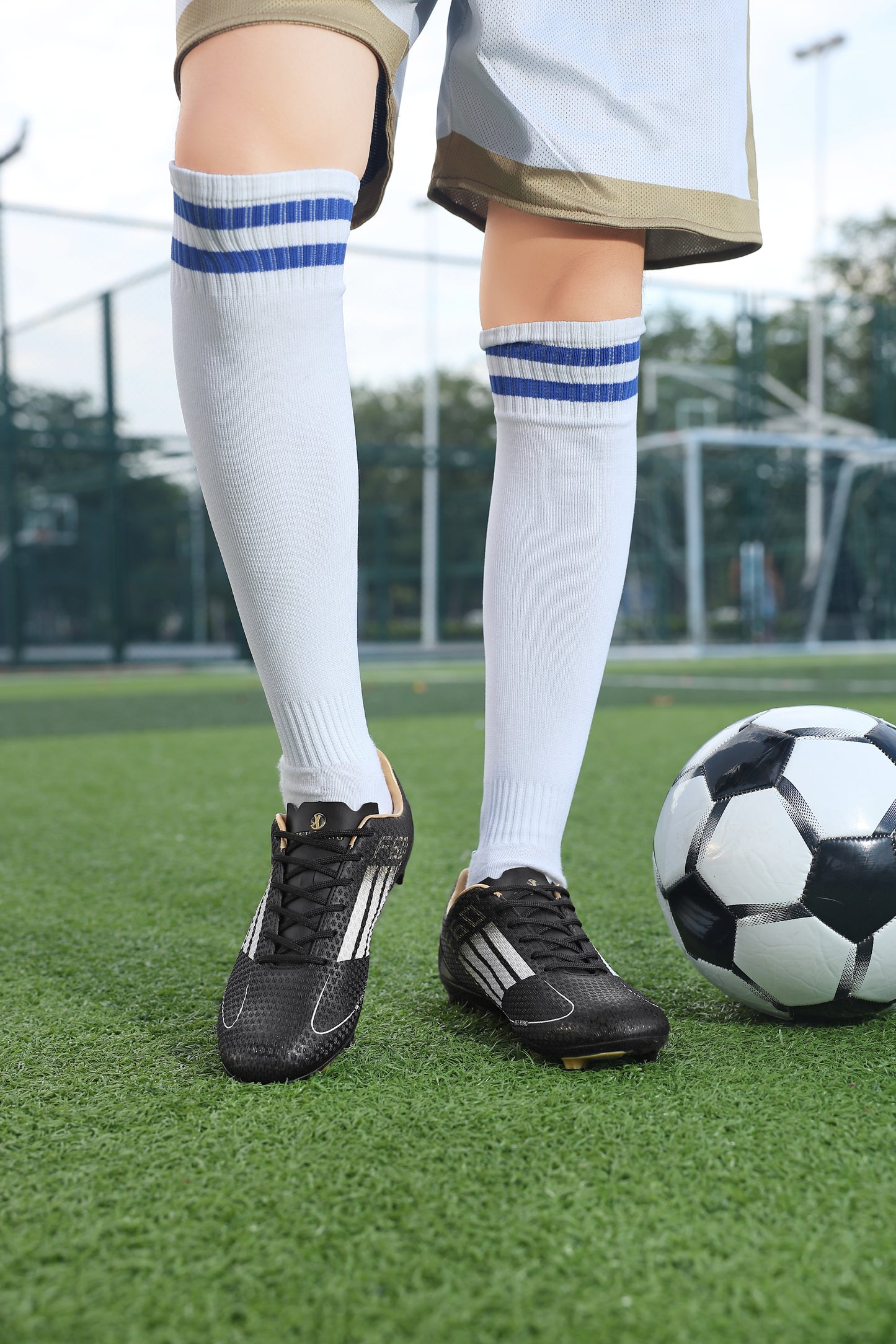 Men's SwiftWing Football Boots